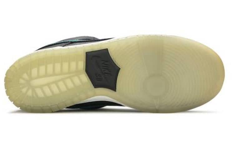 Nike SB Dunk Low Pro  Sparkle - Nike SB Dunk Low Pro  Sparkle - Yeezy Boost 350