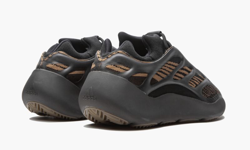 YZY 700 V3 Clay Brown - YZY 700 V3 Clay Brown - Yeezy Boost 350
