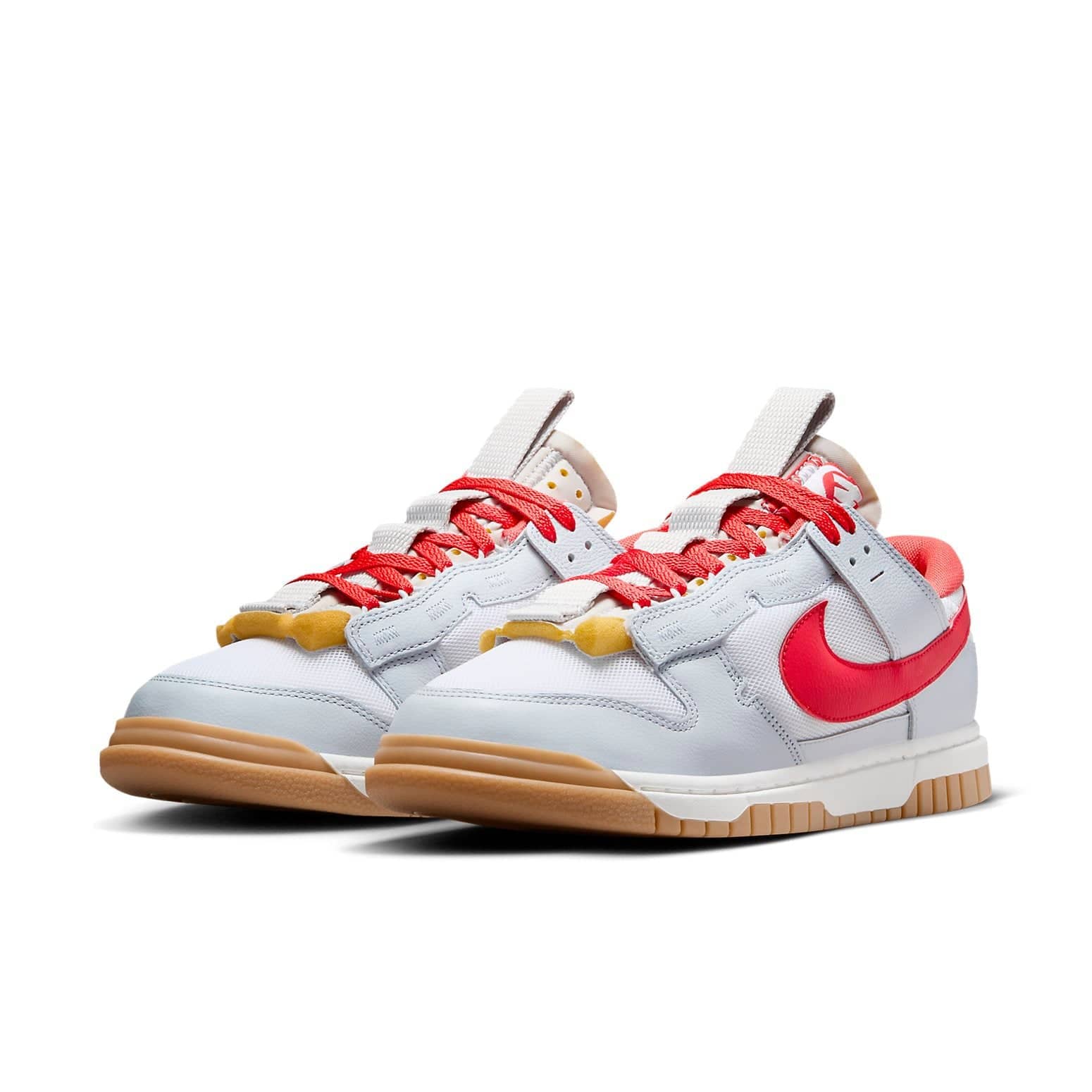 Nike Dunk Low Remastered  Ultraman - Nike Dunk Low Remastered  Ultraman - Yeezy Boost 350