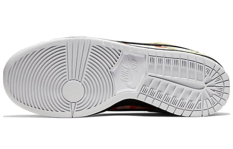 Nike SB Dunk Low  Tie-Dye Raygun Black - Nike SB Dunk Low  Tie-Dye Raygun Black - Yeezy Boost 350