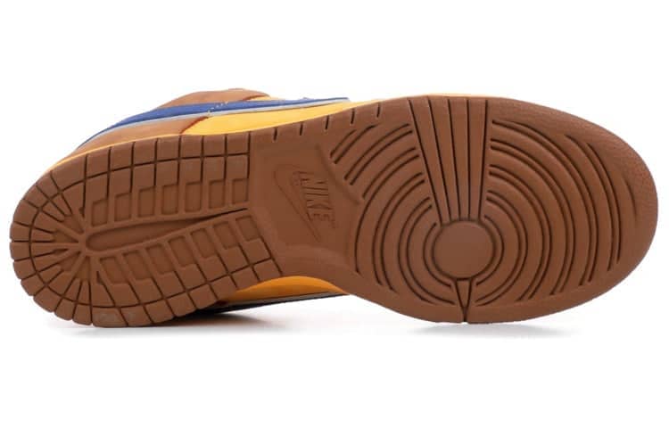 Nike SB Dunk Low Premium  Newcastle Brown Ale - Nike SB Dunk Low Premium  Newcastle Brown Ale - Yeezy Boost 350