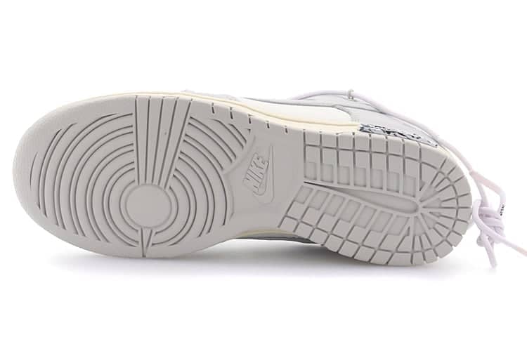 Nike x Off-White Dunk Low  Lot 49 of 50 - Nike x Off-White Dunk Low  Lot 49 of 50 - Yeezy Boost 350