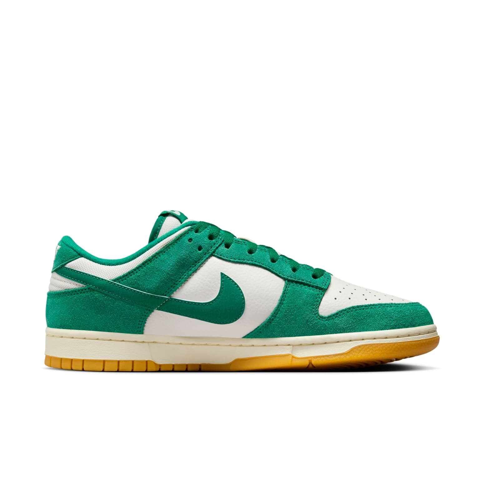 Nike Dunk Low  Malachite Gum - Nike Dunk Low  Malachite Gum - Yeezy Boost 350