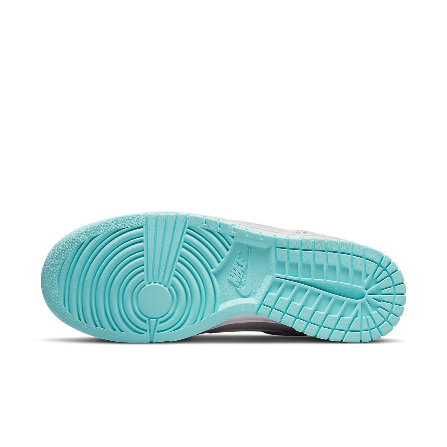 Nike Dunk Low SE  Barber Shop - Grey - Nike Dunk Low SE  Barber Shop - Grey - Yeezy Boost 350