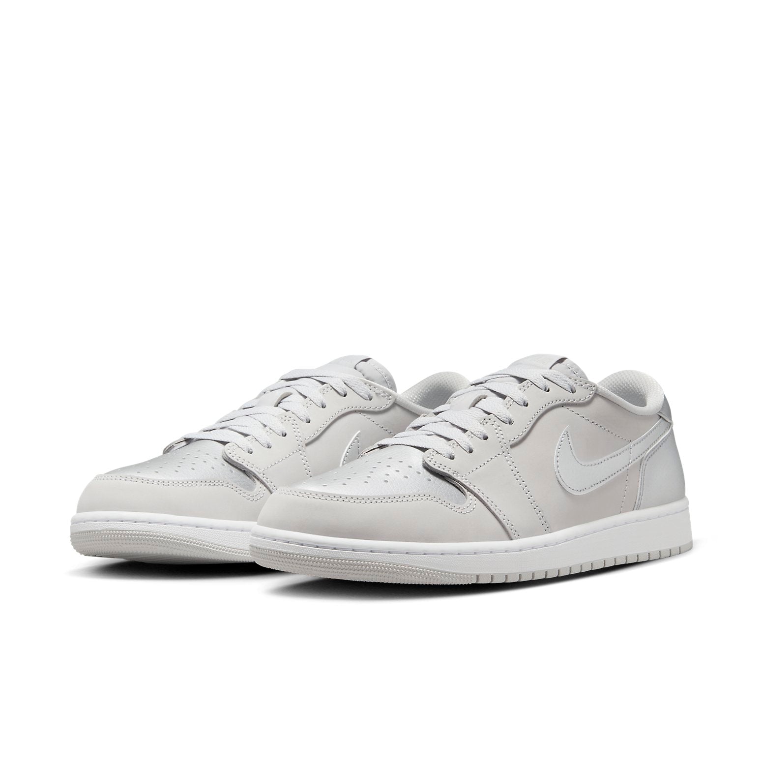 Air Jordan 1 Retro Low OG  Metallic Silver - Air Jordan 1 Retro Low OG  Metallic Silver - Yeezy Boost 350