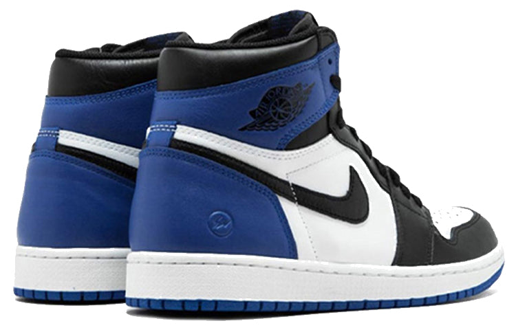 Fragment Design x Air Jordan 1 Retro High OG  White - Fragment Design x Air Jordan 1 Retro High OG  White - Yeezy Boost 350