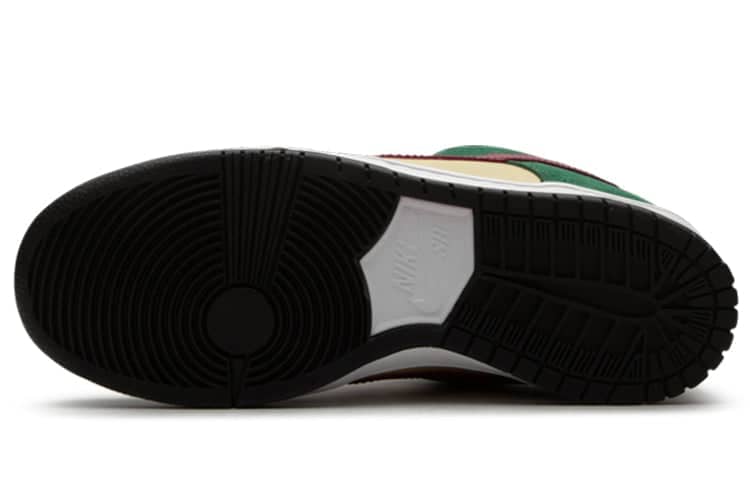 Nike Dunk Low Pro SB  Vegas Gold - Nike Dunk Low Pro SB  Vegas Gold - Yeezy Boost 350