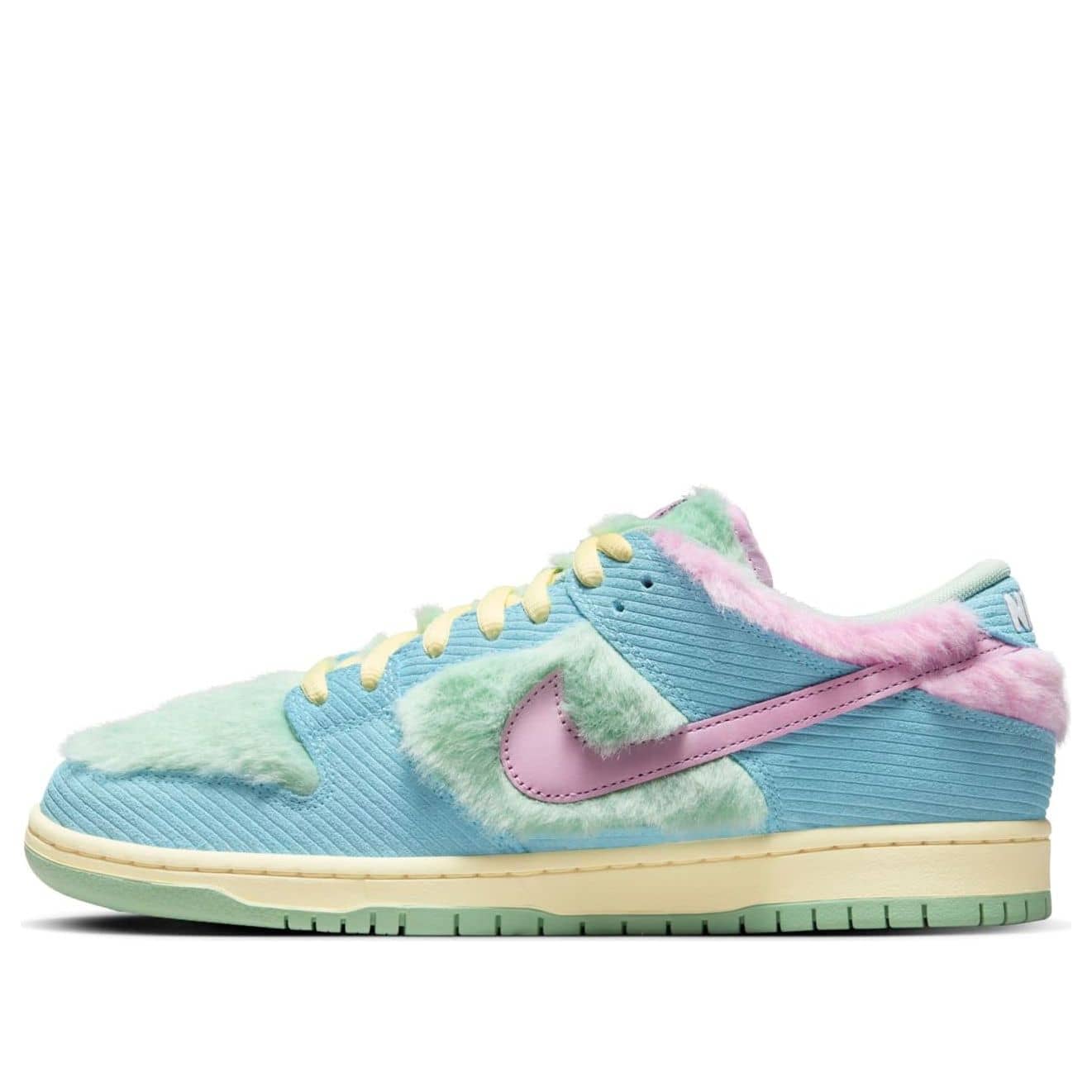 Nike x Verdy SB Dunk Low  Visty - Nike x Verdy SB Dunk Low  Visty - Yeezy Boost 350
