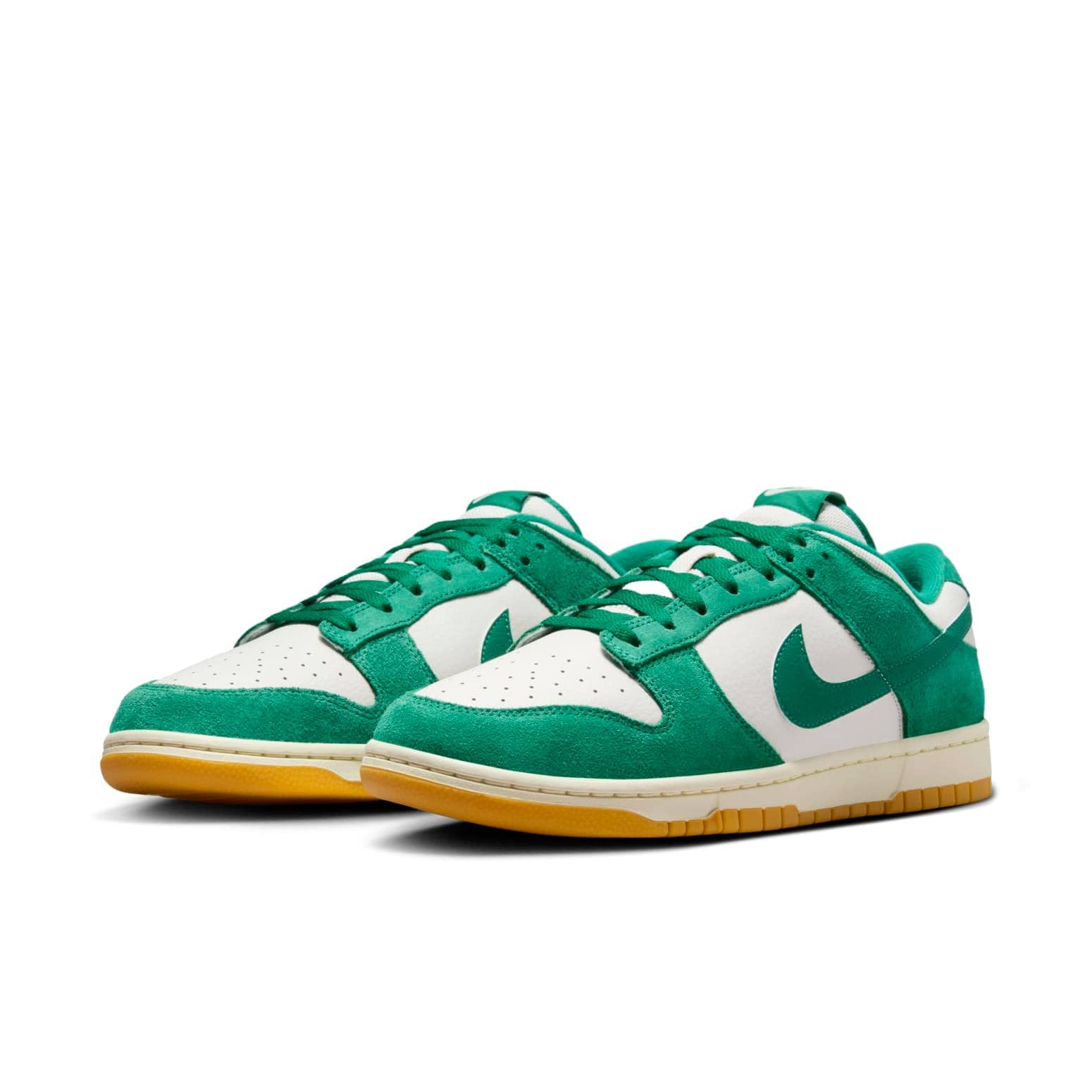 Nike Dunk Low  Malachite Gum - Nike Dunk Low  Malachite Gum - Yeezy Boost 350