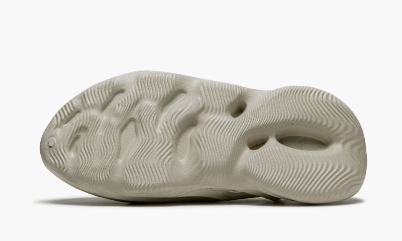 YZY Foam RNNR Sand - YZY Foam RNNR Sand - Yeezy Boost 350