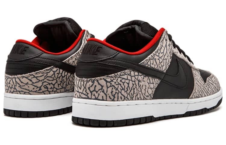 Nike x Supreme SB Dunk Low Pro  Black Cement - Nike x Supreme SB Dunk Low Pro  Black Cement - Yeezy Boost 350