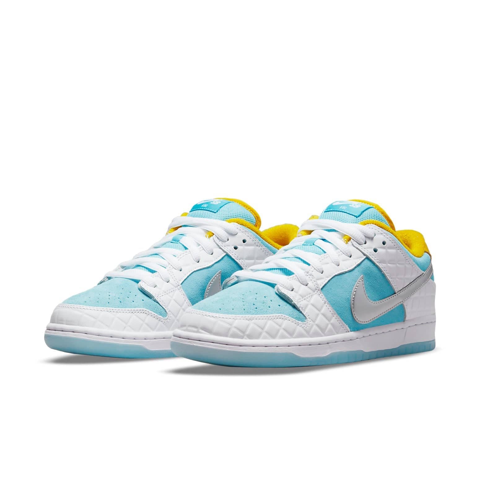 Nike x FTC SB Dunk Low  Lagoon Pulse - Nike x FTC SB Dunk Low  Lagoon Pulse - Yeezy Boost 350