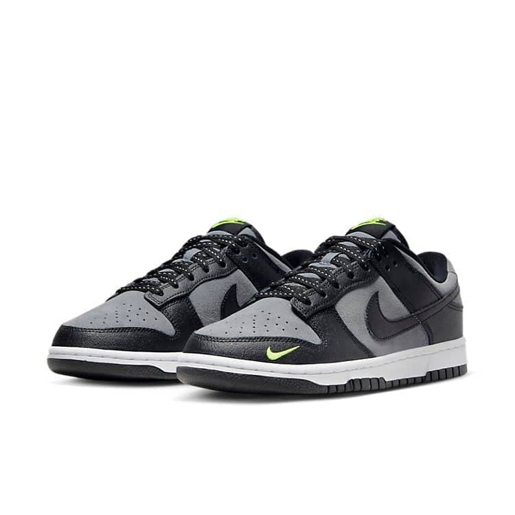 Nike Dunk Low  Black Grey Green Strike - Nike Dunk Low  Black Grey Green Strike - Yeezy Boost 350