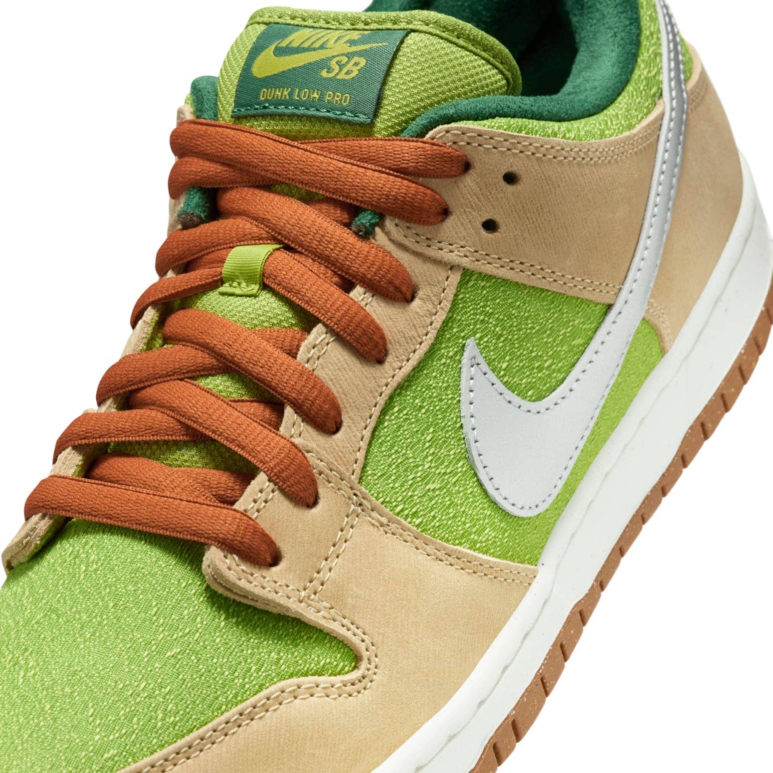 Nike SB Dunk Low  Escargot - Nike SB Dunk Low  Escargot - Yeezy Boost 350