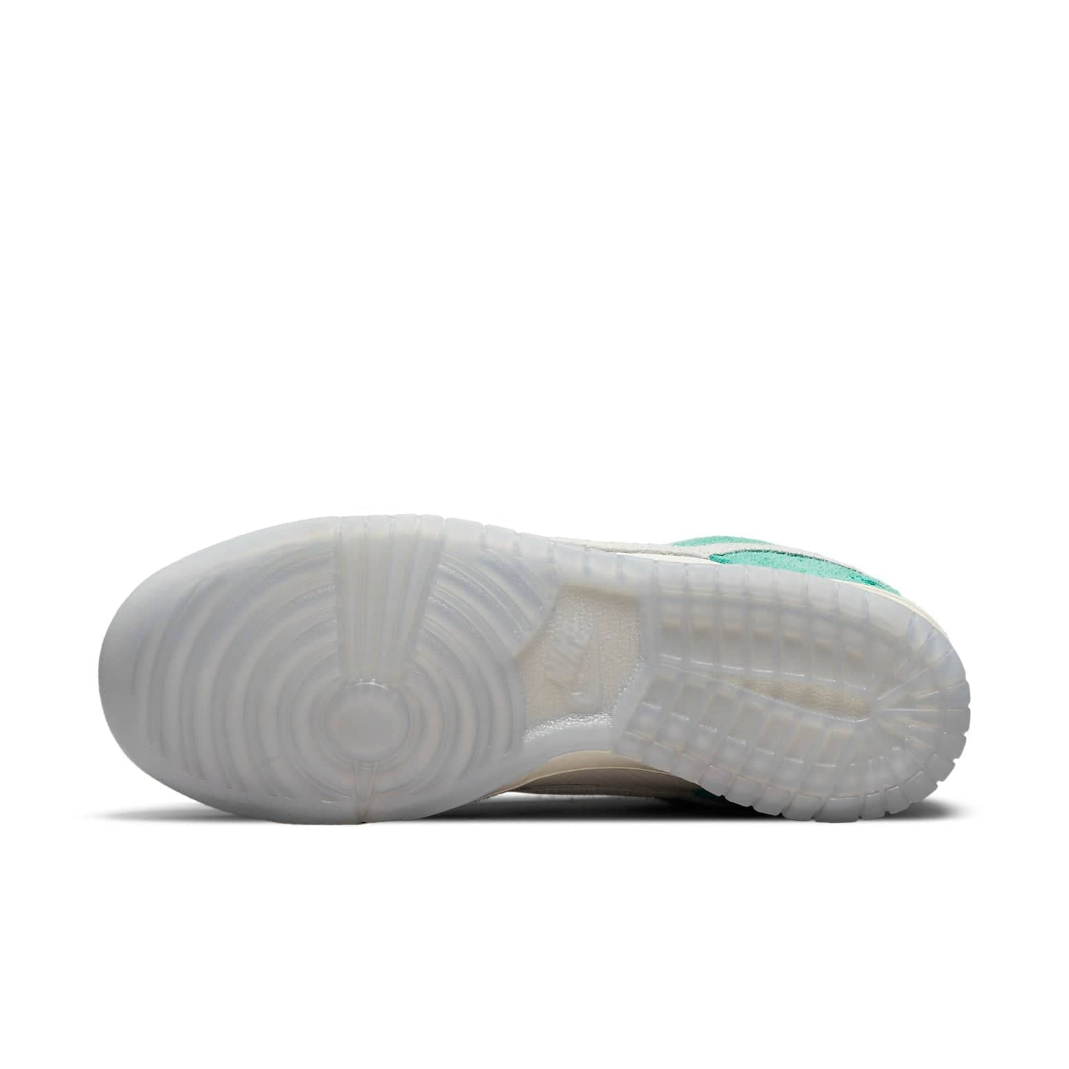 Nike Kasina x Dunk Low  Road Sign - Nike Kasina x Dunk Low  Road Sign - Yeezy Boost 350