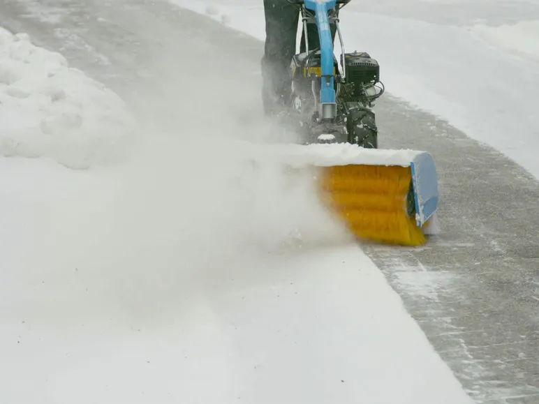 Güde Kehrmaschine »GKM 900 2 in 1«, Zubehör für Motoreinachser, Bürstenbreite 90 cm