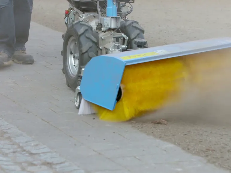 Güde Kehrmaschine »GKM 900 2 in 1«, Zubehör für Motoreinachser, Bürstenbreite 90 cm