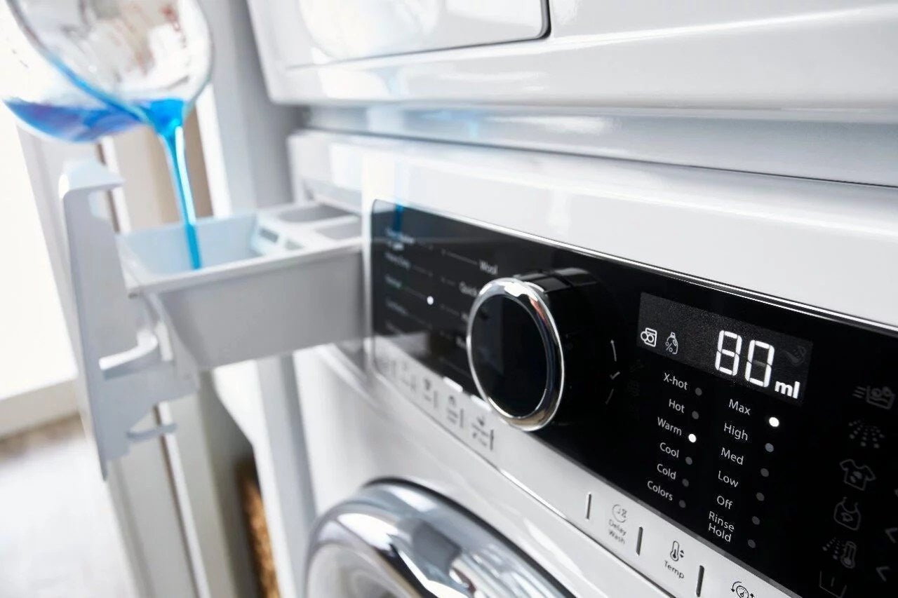 Whirlpool �C 2.3 Cu. Ft. High Efficiency Stackable Front Load Washer with Detergent Dosing Aid �C White