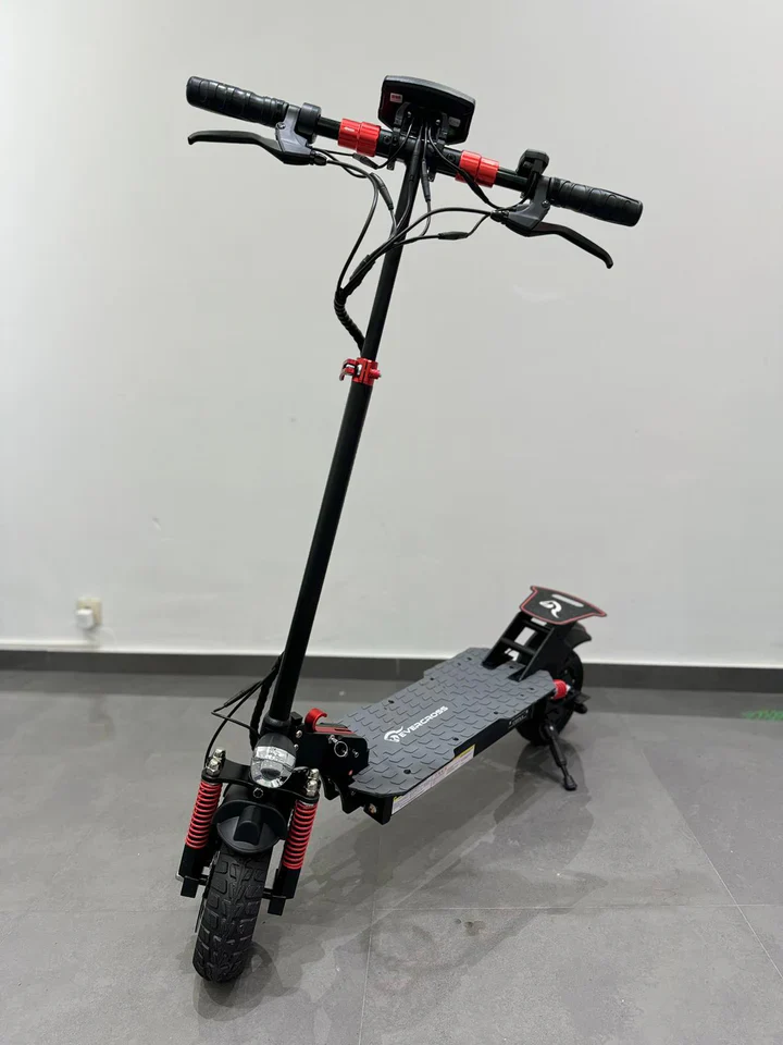 Evercross H7-HB24Max E-Scooter 800W 16.8Ah mit 10 Offroad-Reifen
