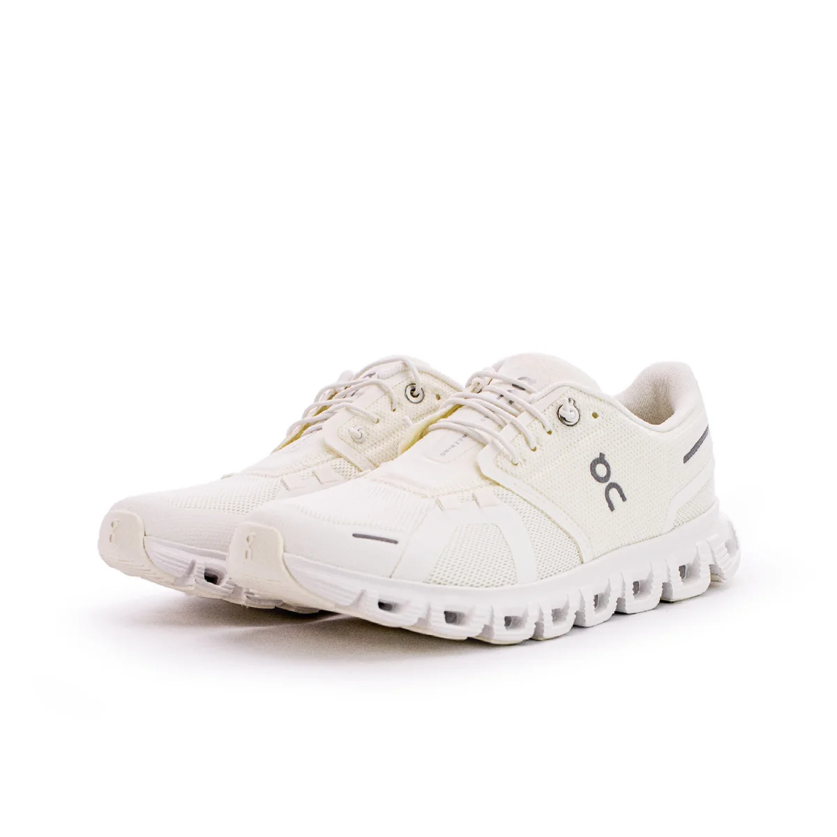 On Cloud 6 W - White 3WF10061200 - weiss