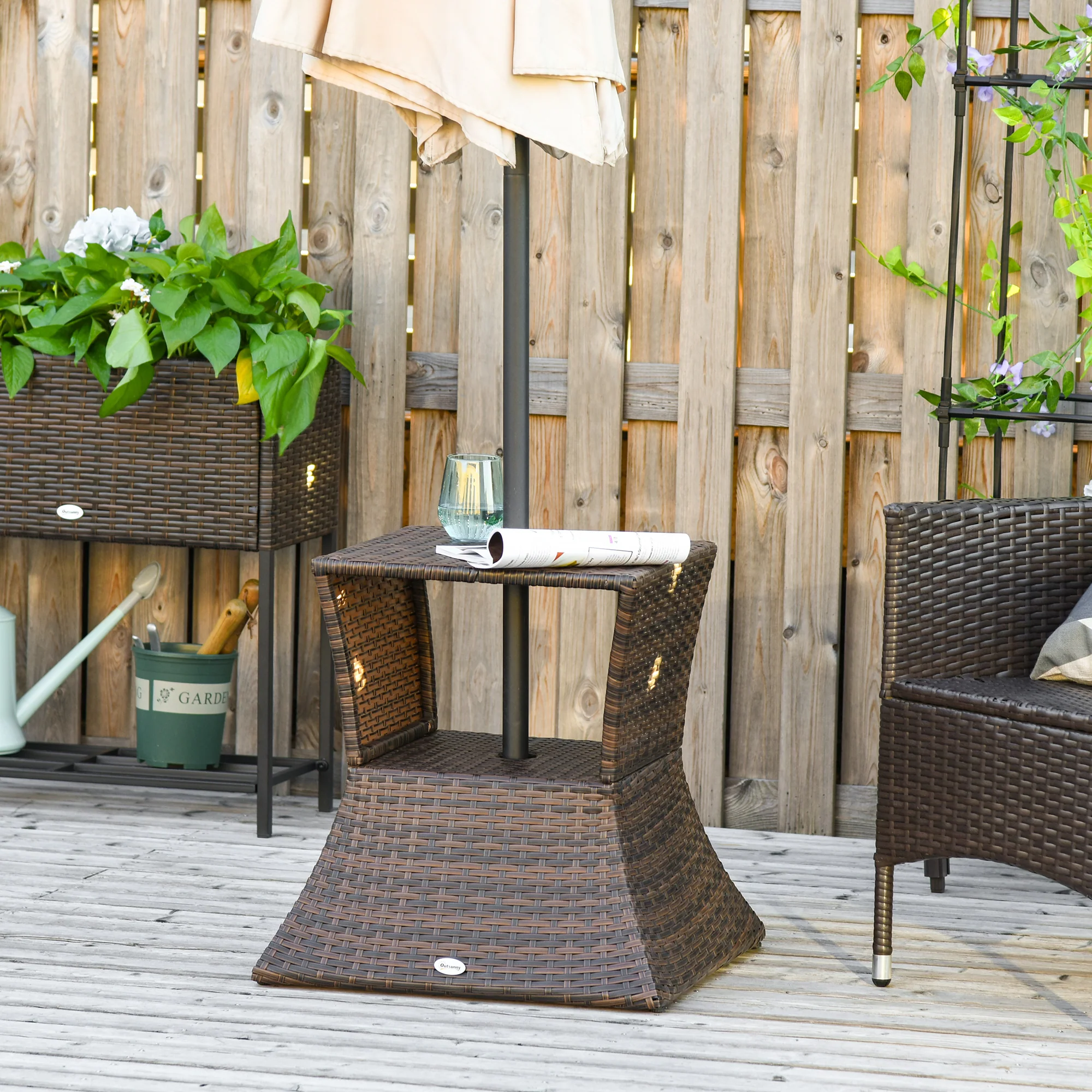Outsunny Gartentisch Beistelltisch mit Schirmständer Polyrattan Braun