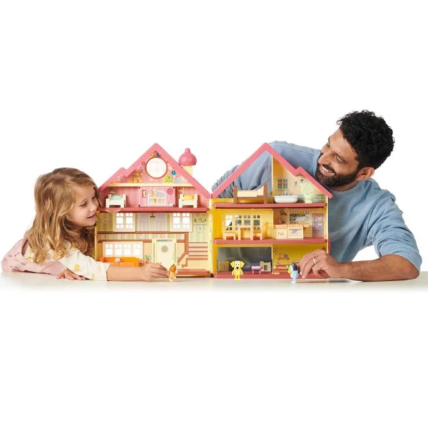 Bluey Ultimate Lights & Sounds Playhouse with Lucky Playset