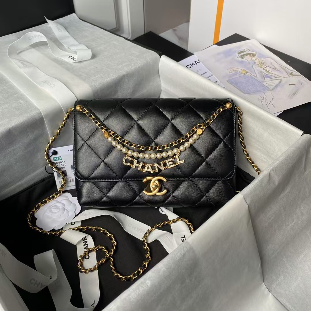 Replicate Chanel AS5011 Flap bag Shiny Lambskin Imitation Pearls   Gold-Tone Metal Black(1:1 replica)