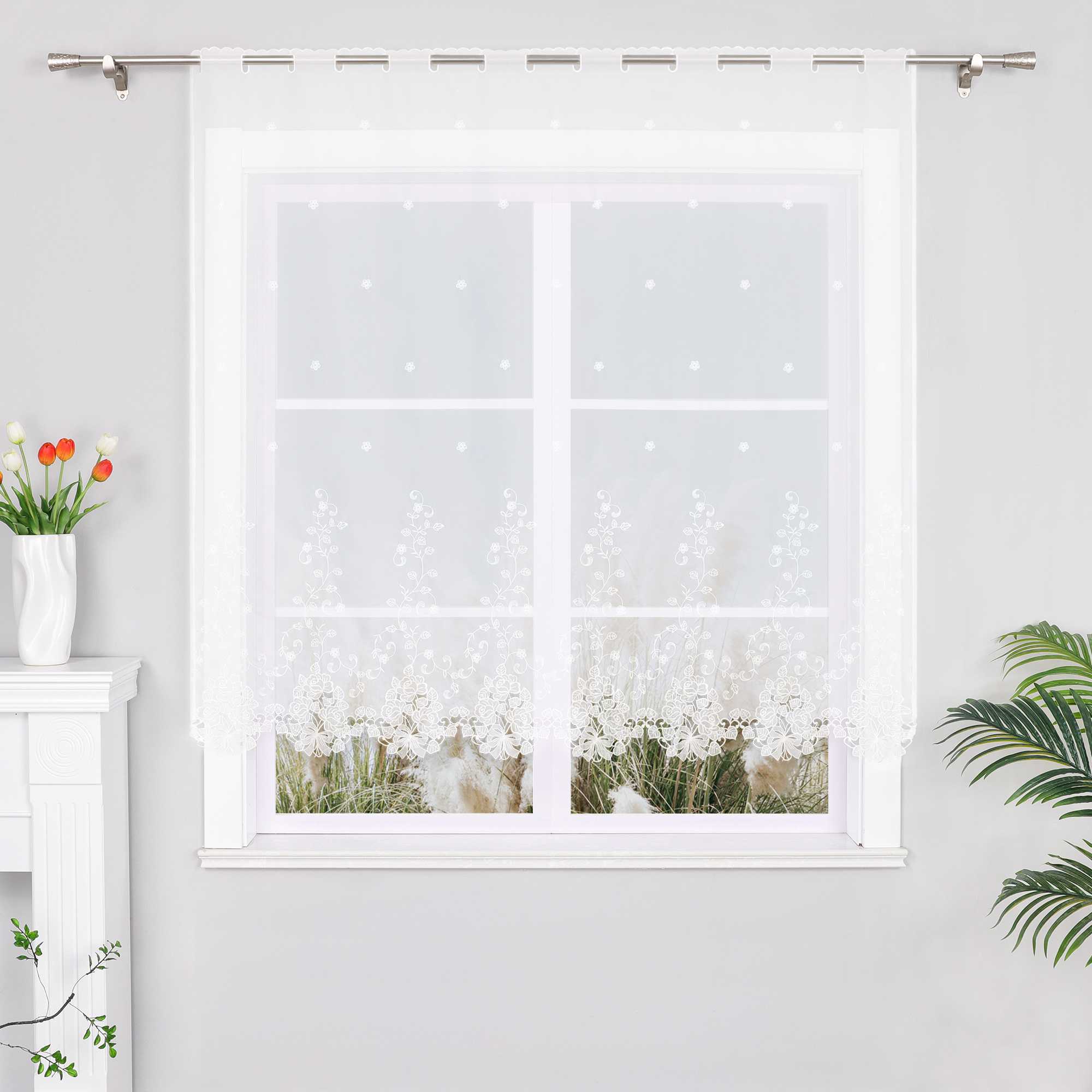 Delien Romantischer Spitzenvorhang mit filigranen Blumendesigns und Stangendurchzug