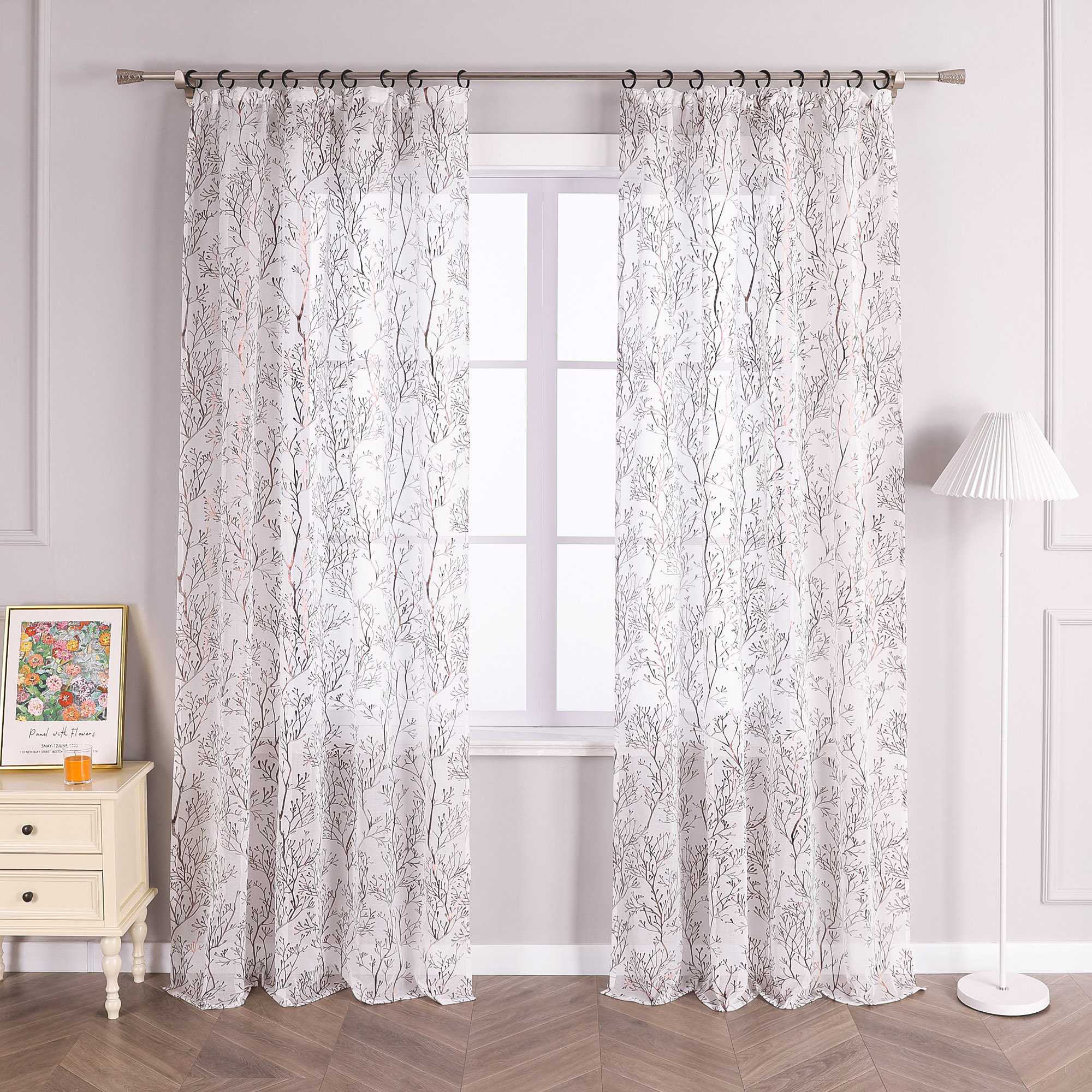 Luxuriöse Vorhänge mit vergoldetem Zweigmuster mit Kräuselband