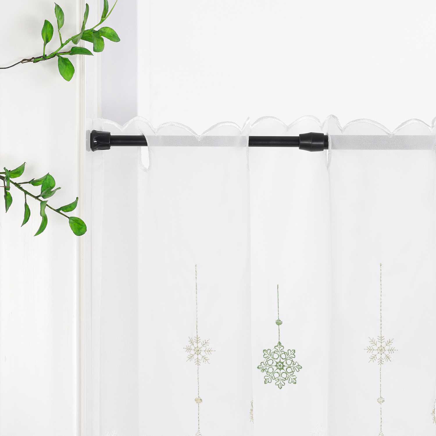 Scheibengardine mit Tannenbaum & Schneeflocken weihnachten kurz Gardine