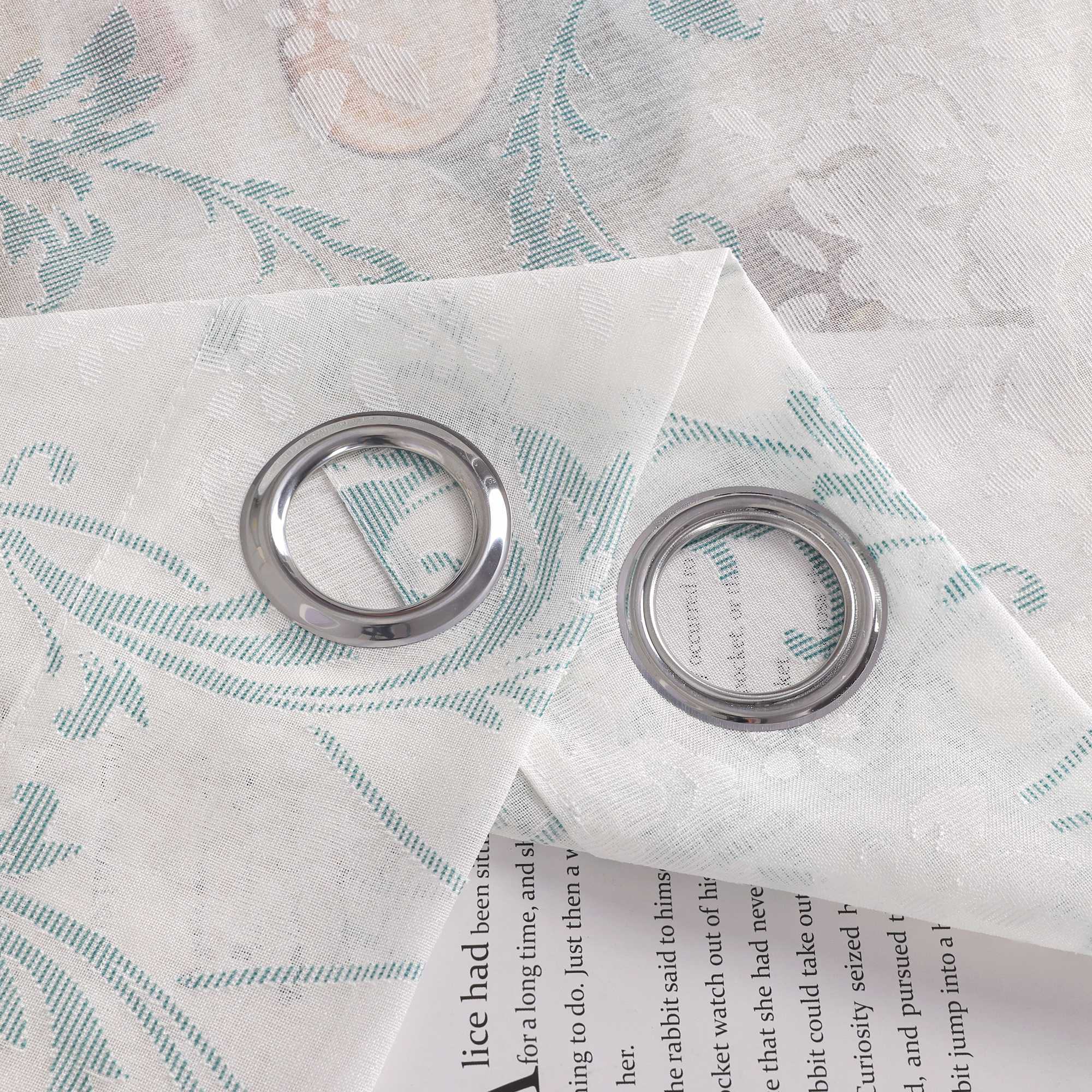 Elegante Transparente Gardinen mit Rankenmuster Ösenschal 1 stück