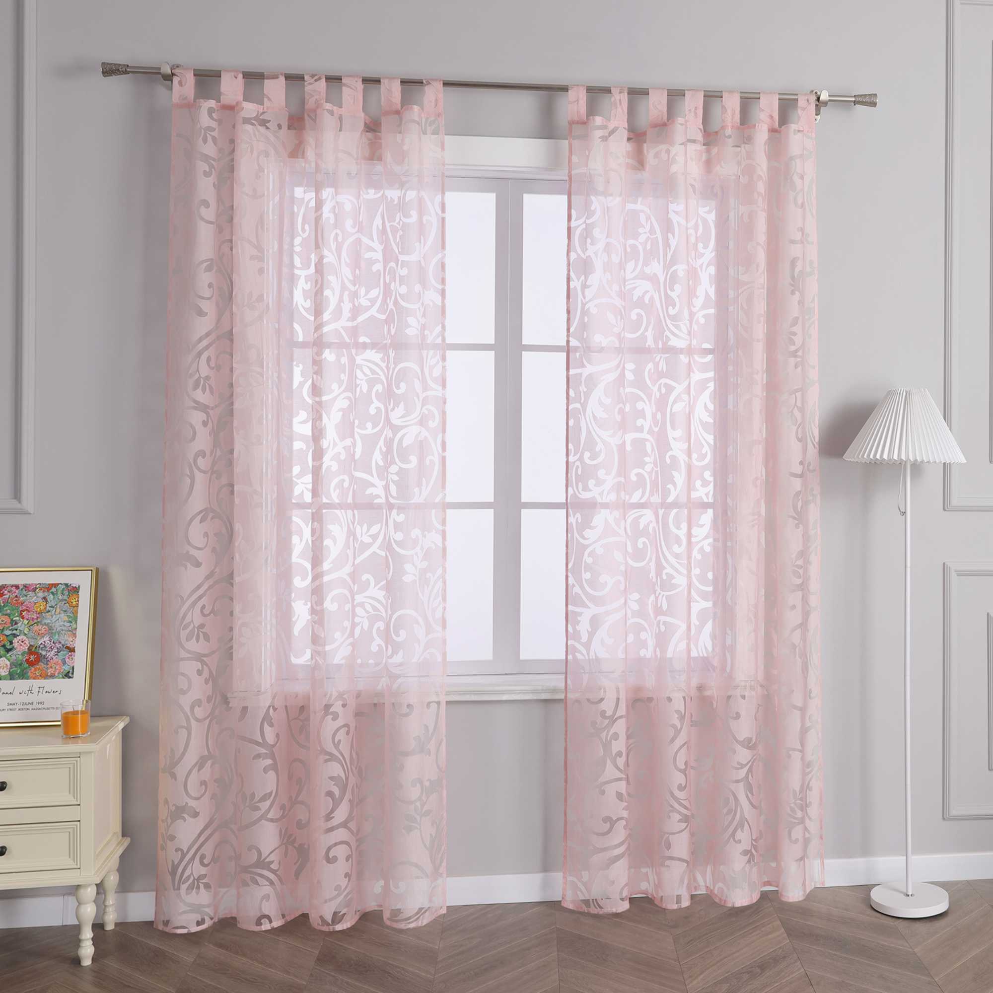 Transparente Vorhang mit Rankenmuster