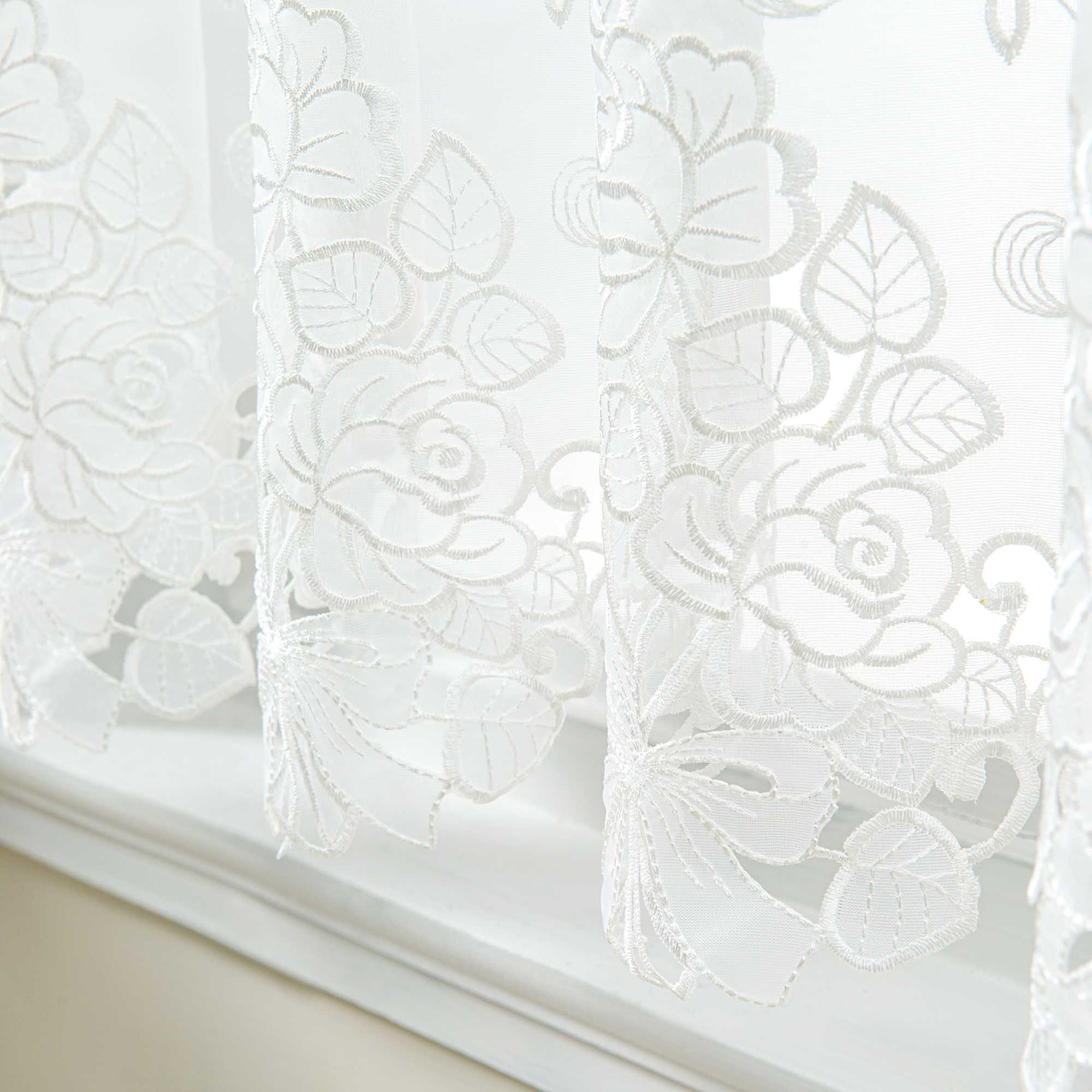 Delien Romantischer Spitzenvorhang mit filigranen Blumendesigns und Stangendurchzug