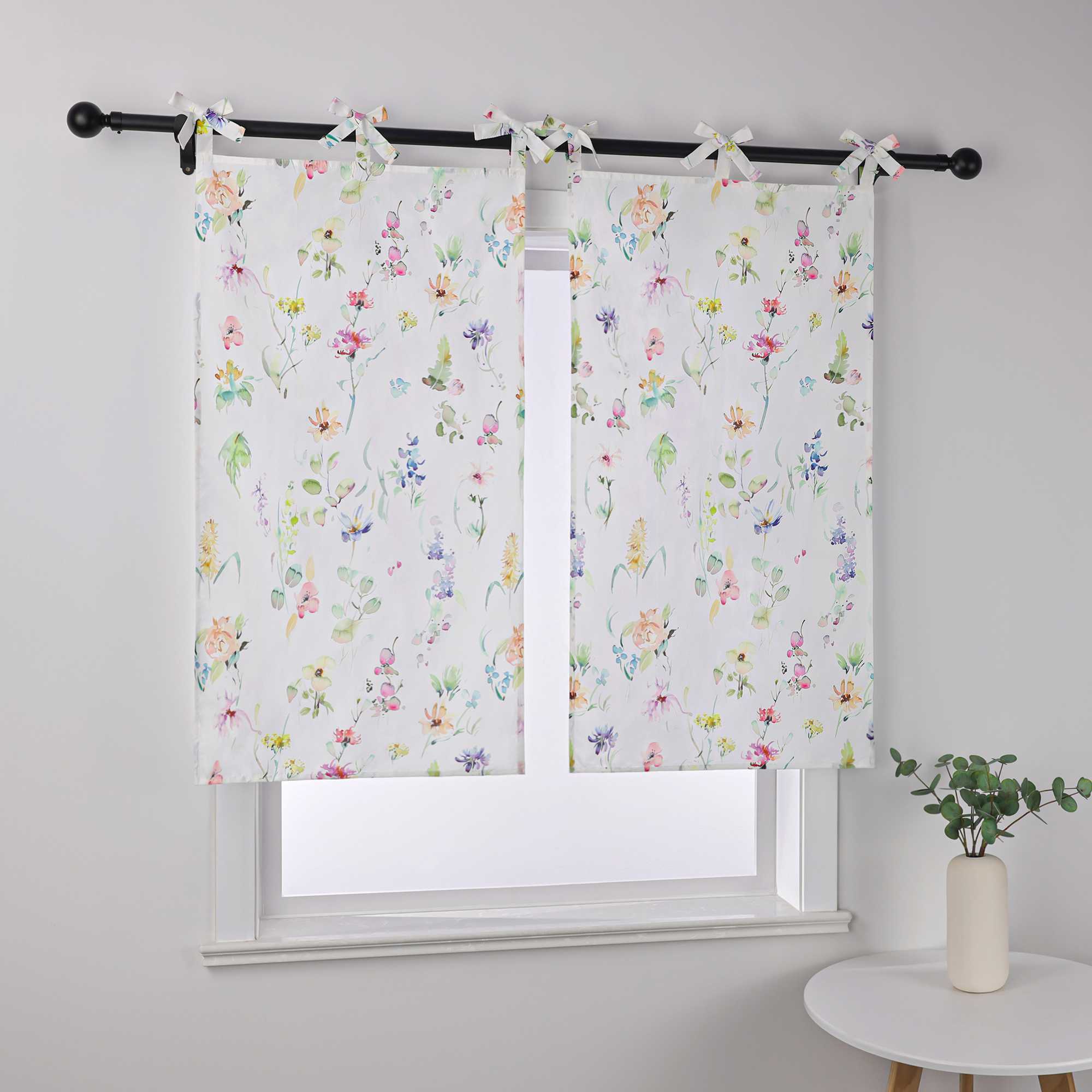 Scheibengardine Bistrogardine aus Polyester mit bunten Blumenmustern und Schleifen 1 stück