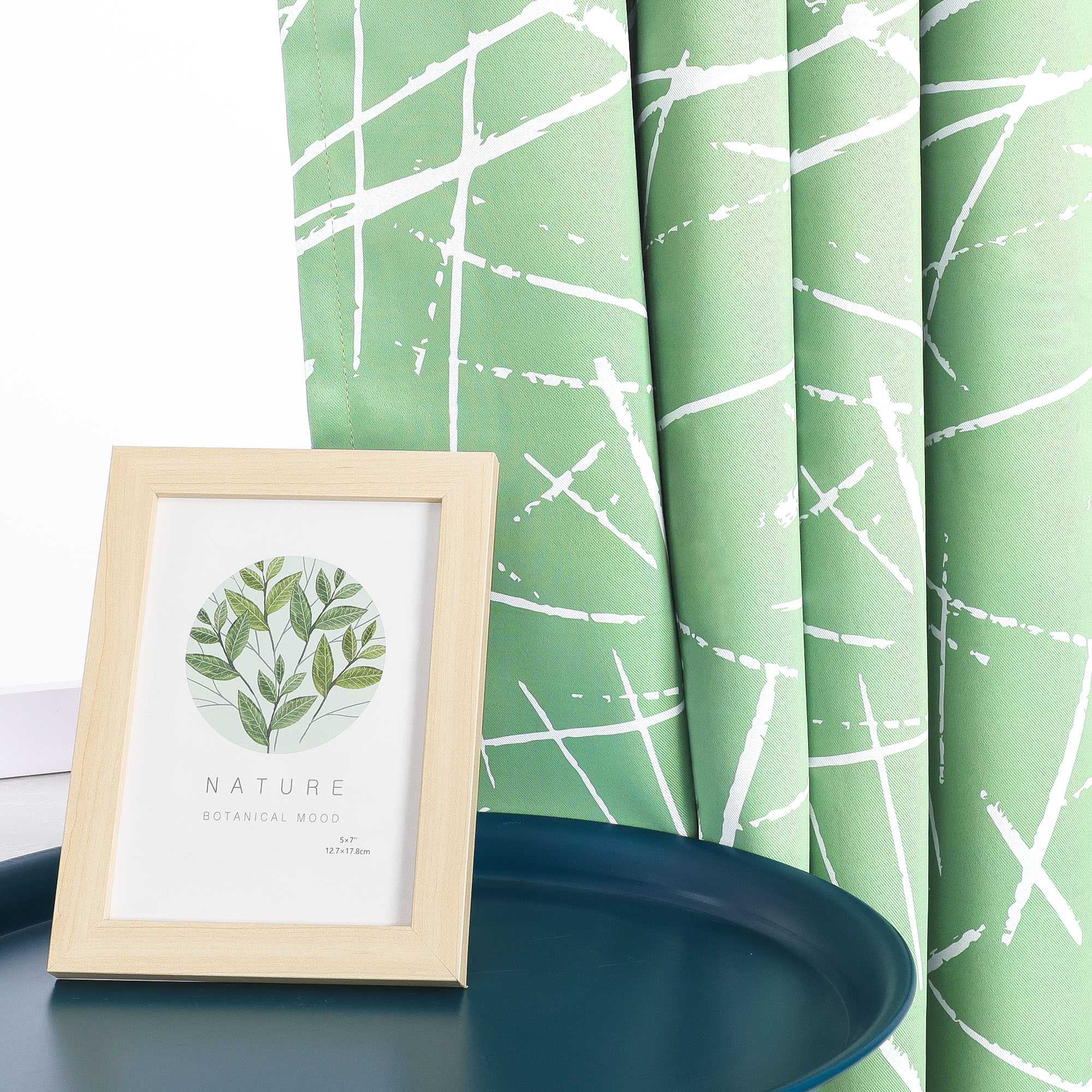 Verdunkelungsvorhänge mit Ösen Blickdichte Gardinen Modern Thermovorhang Ösenschal Wohnzimmer Schlafzimmer 1 Stück