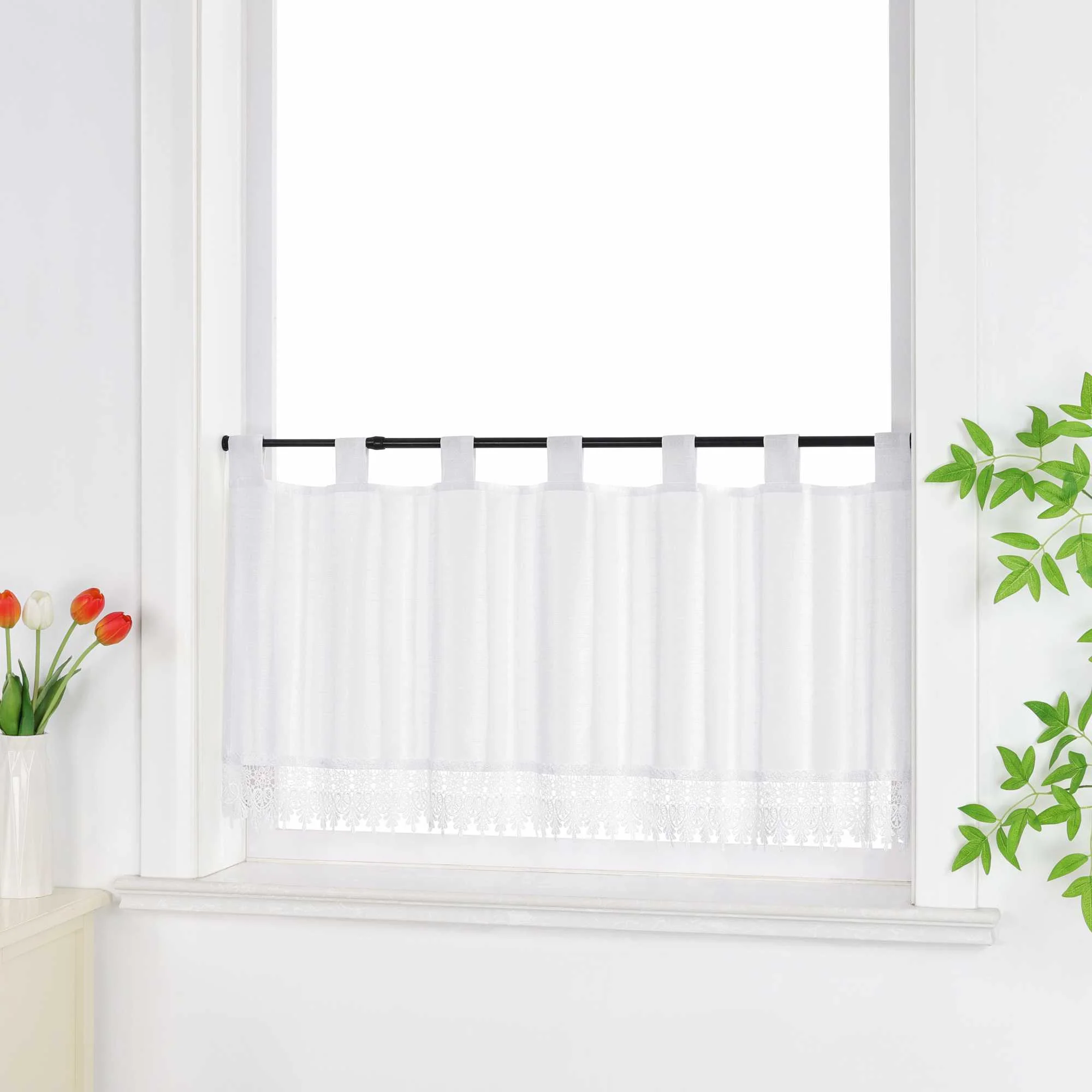 Halbtransparente kurze Gardine modern mit Leinenstruktur und Spitzenborte