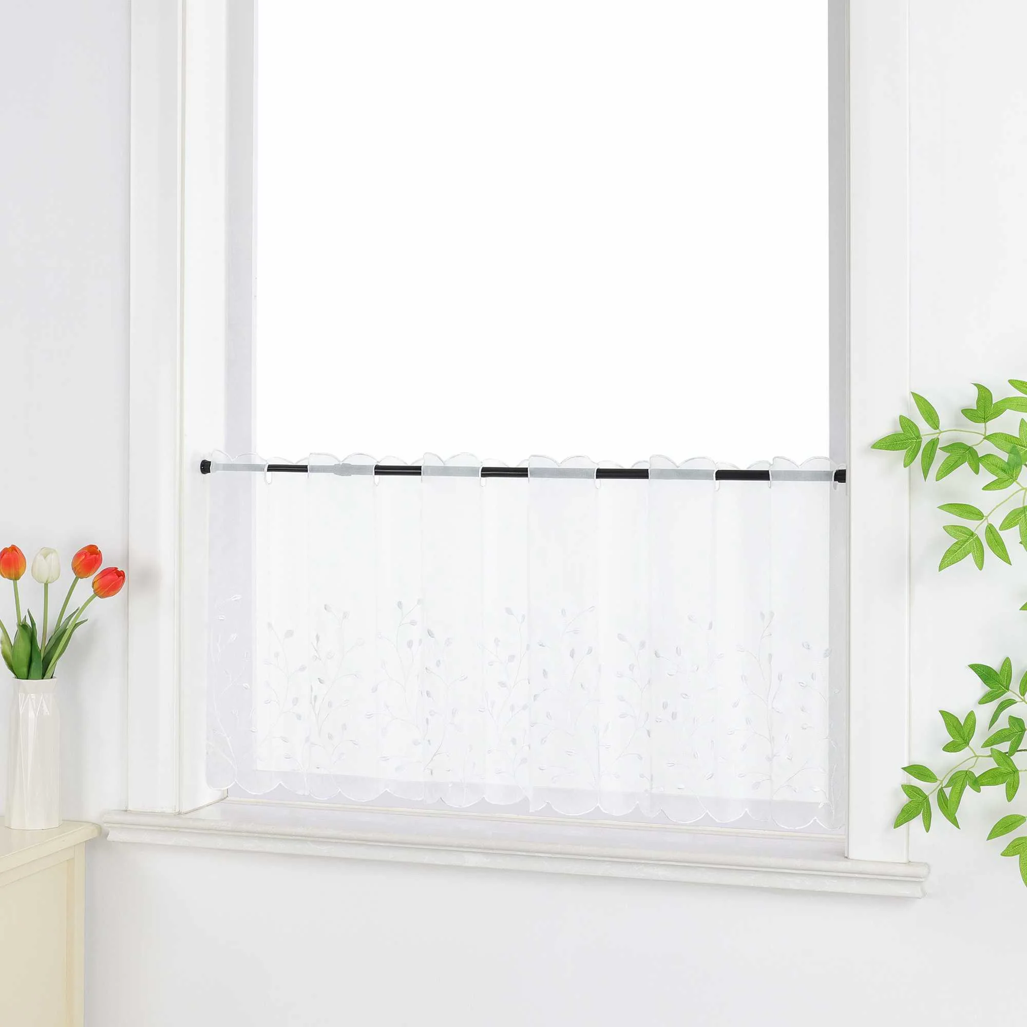 Scheibengardine mit Blumenstickerei Modern Voile Bistrogardine mit Lochleiste Unifarbige Kurzstores Landhausstil Transparent 1 Stück