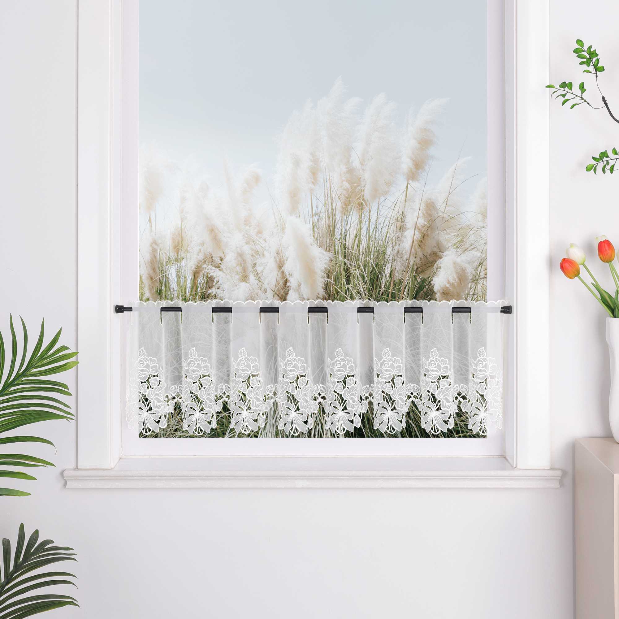 Delien Romantischer Spitzenvorhang mit filigranen Blumendesigns und Stangendurchzug