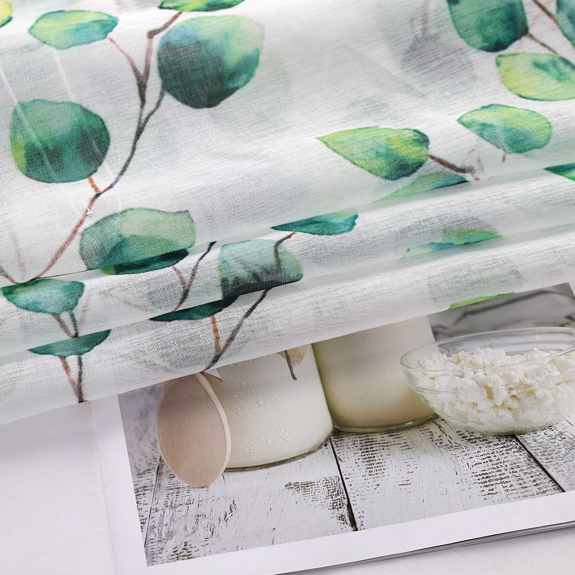 Halbtransparente Schiebegardinen Klettbandschal mit grünem Blättermuster Lichtdurchlässig 2er Set