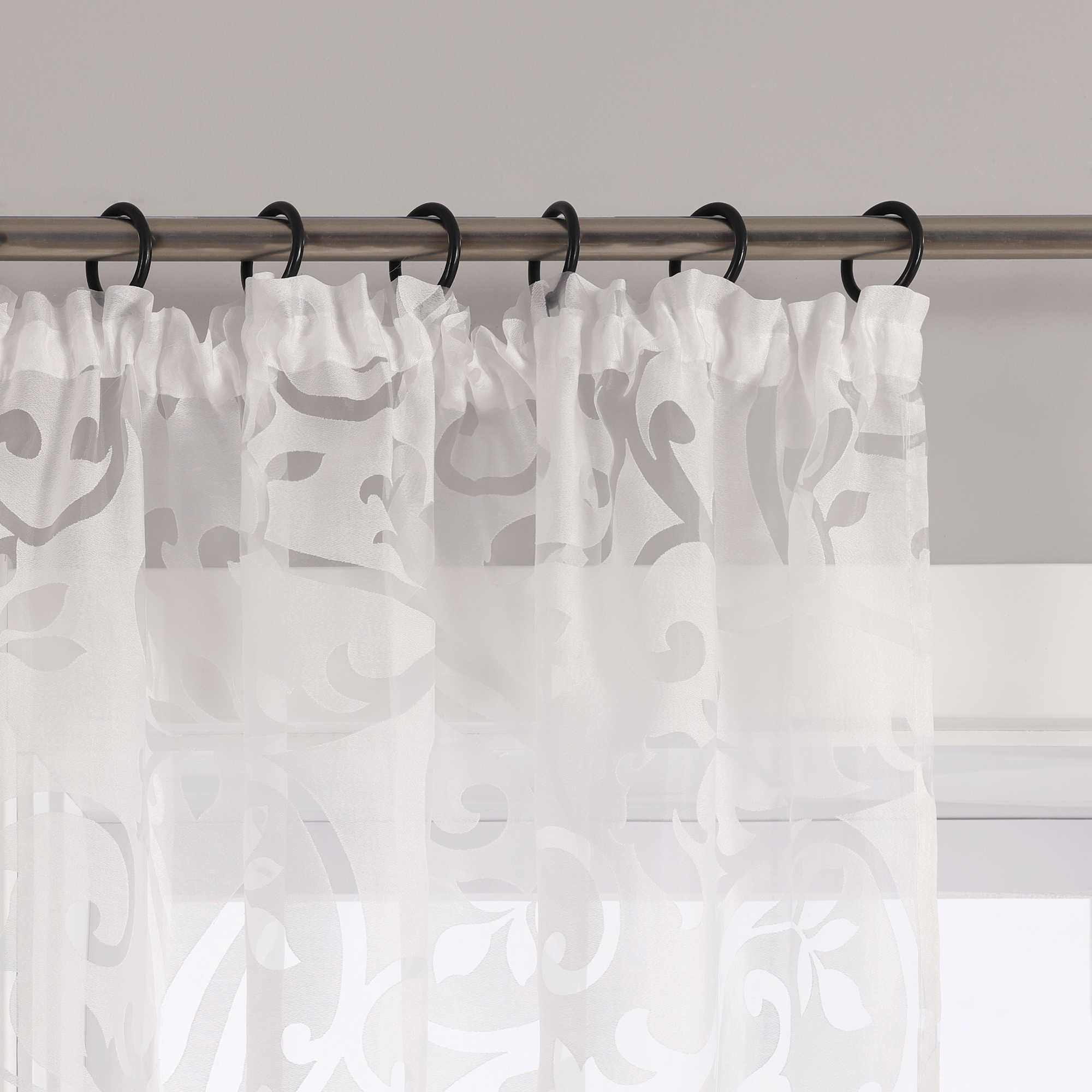 Transparente Vorhang mit Rankenmuster