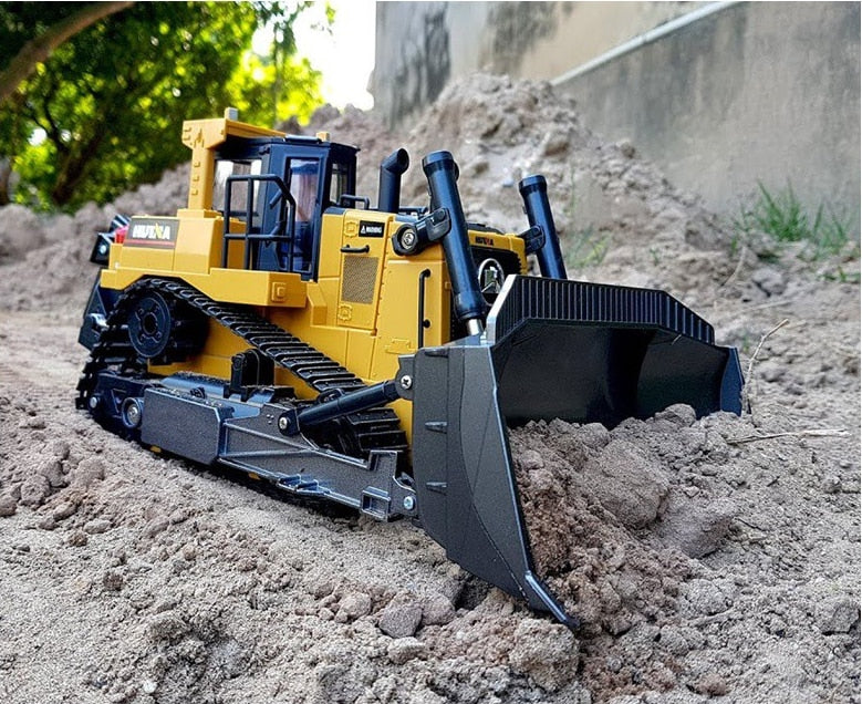 Huina 1554 RC Bulldozer (2025 Model)