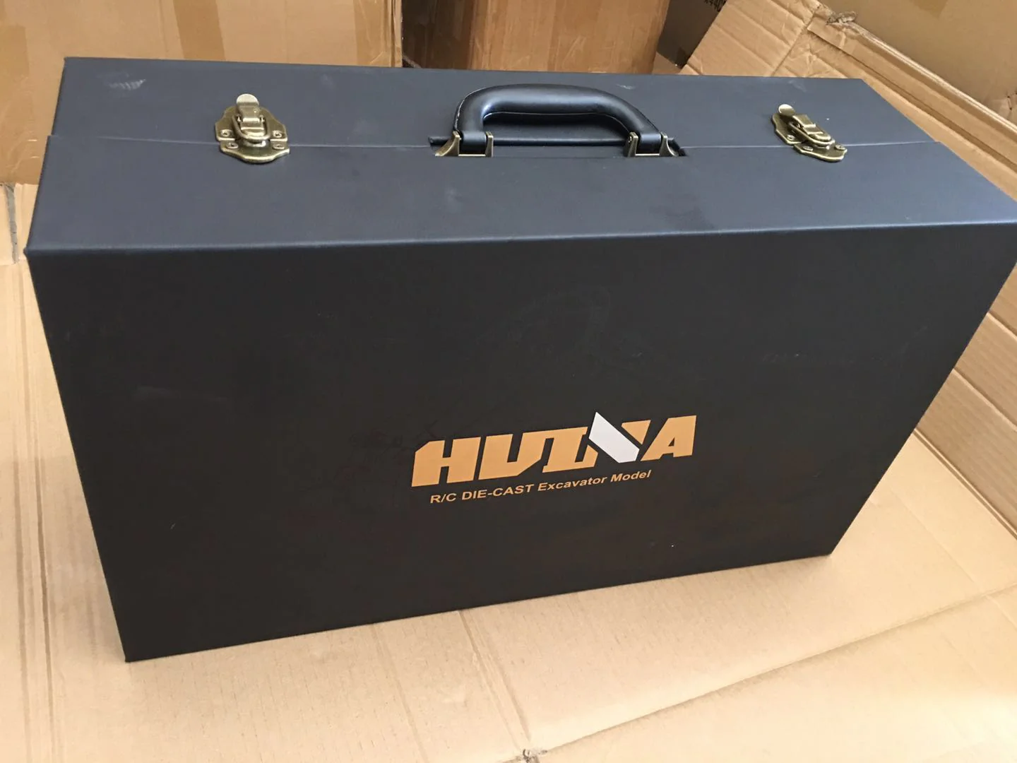 Huina 1580 1:14 All Metal Remote Control Excavator V4 (2025 Model)