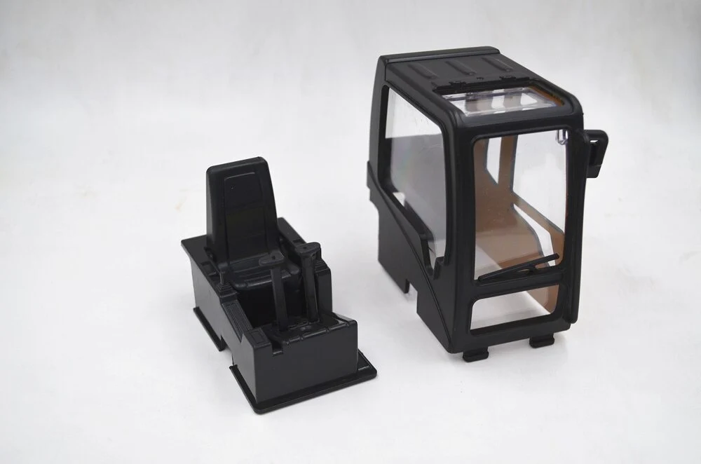 Cab/Engine bay Cover for Huina 1550