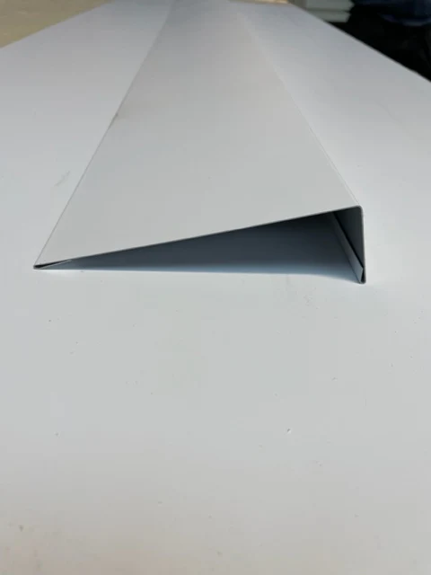 External Angle Flashing 75 x 25mm with safe edges to each flange