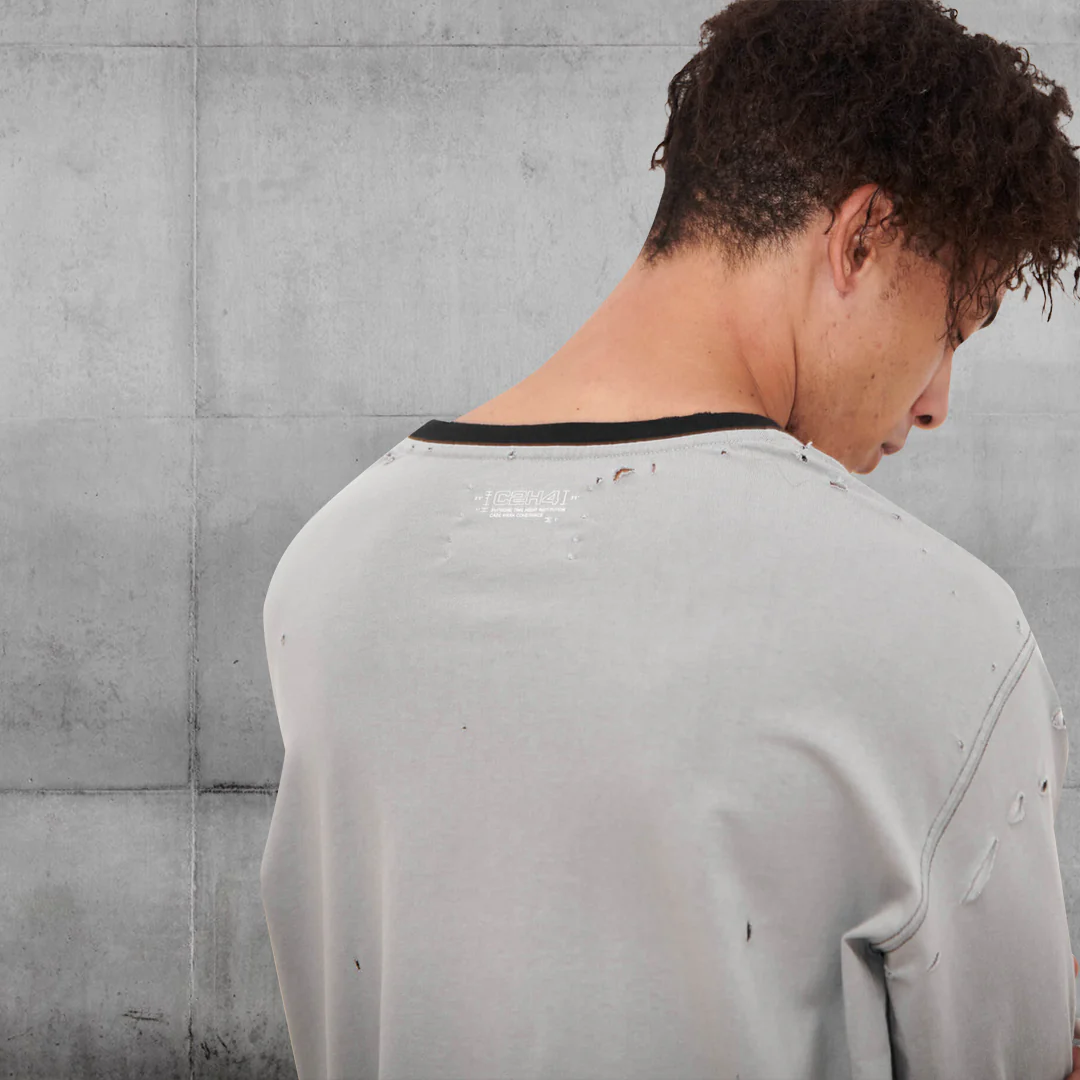 PANELLED DISTRESSED DOUBLE-LAYER  T-SHIRT - C2H4