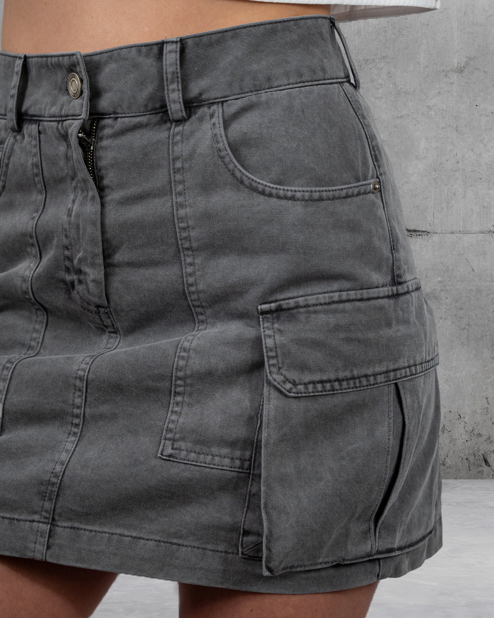 Women Cargo Mini Skirt Juun.J