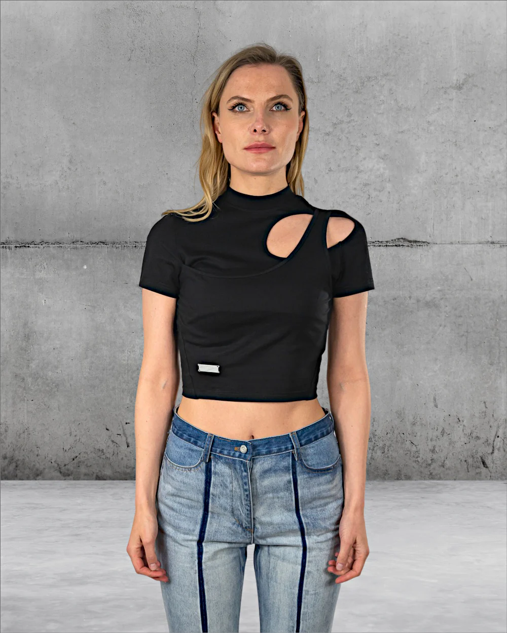 Woman Arc Layered Cut-Out T-Shirt C2H4