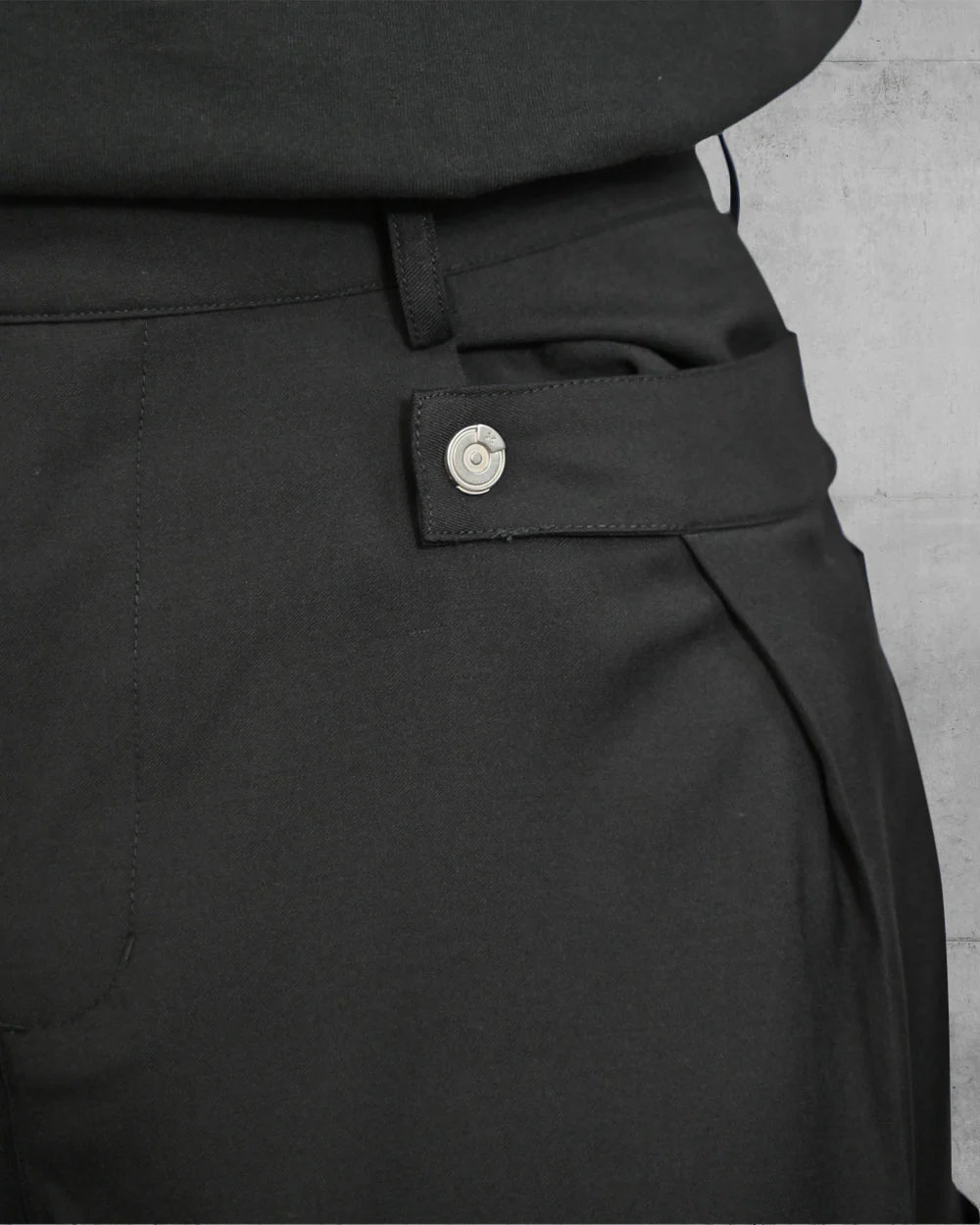 Multi Pockets Wide-Leg Shorts C2H4