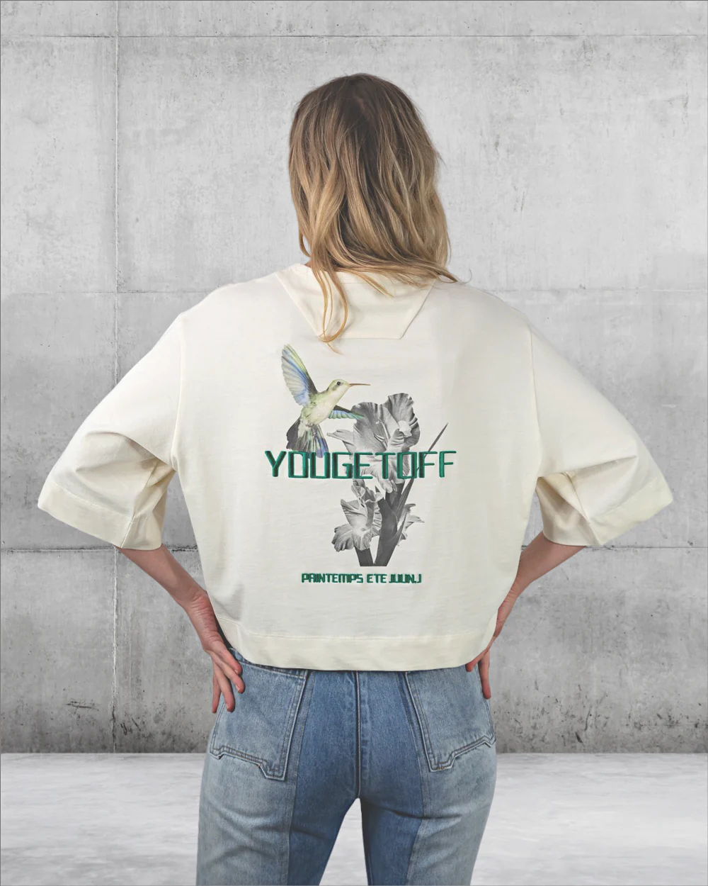 Woman Ivory Crop Graphic T-Shirt Juun.J