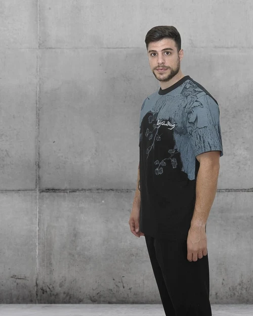 The PRINTED T-SHIRT black by Feng Chen Wang
